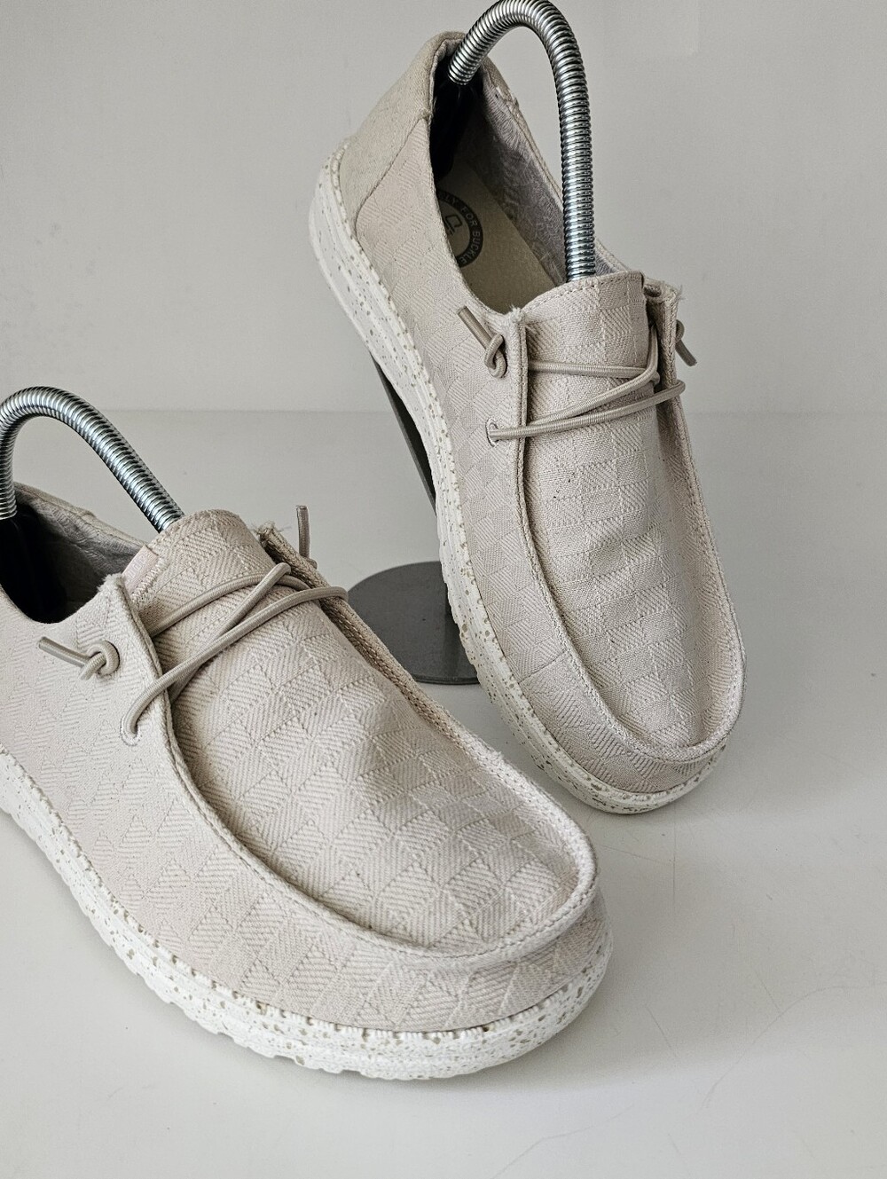 Hey Dude Womens 8 Wendy Cream Colored Woven Pattern Shoes